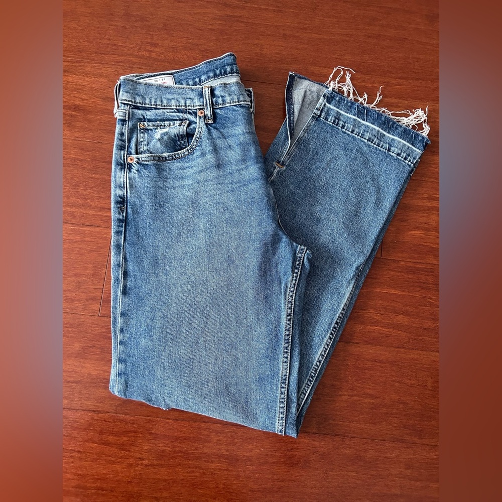 GAP Mid Rise 90’s Loose Mid Rise Jeans